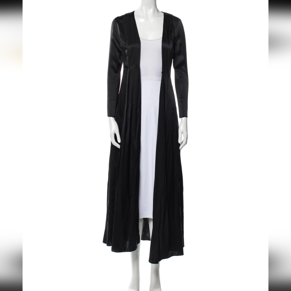 We are LEONE silk robe in Black